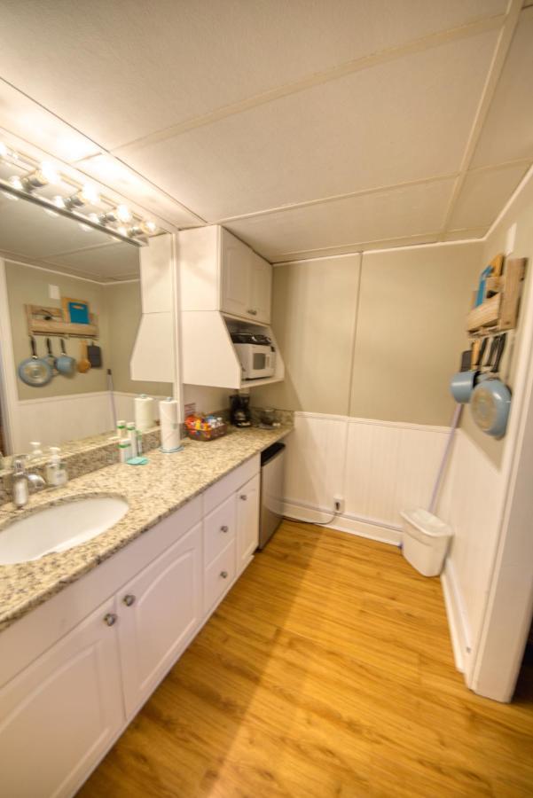 Waterway View Studio 2 W/ Pool, 1 Mile To Wrightsville Beach Wilmington Esterno foto