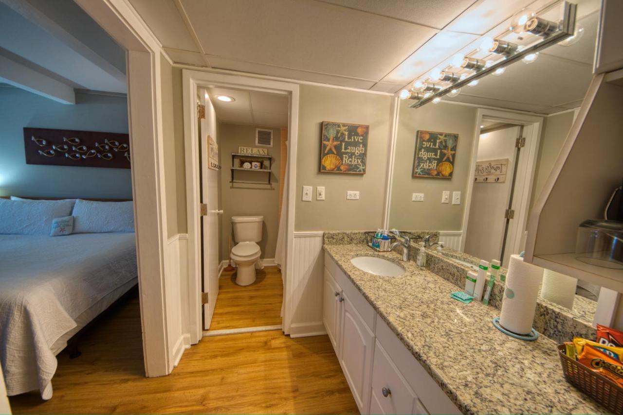 Waterway View Studio 2 W/ Pool, 1 Mile To Wrightsville Beach Wilmington Esterno foto